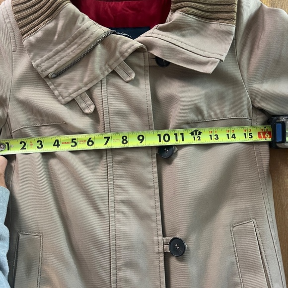 Authentic Burberry trench coat - Picture 12 of 13